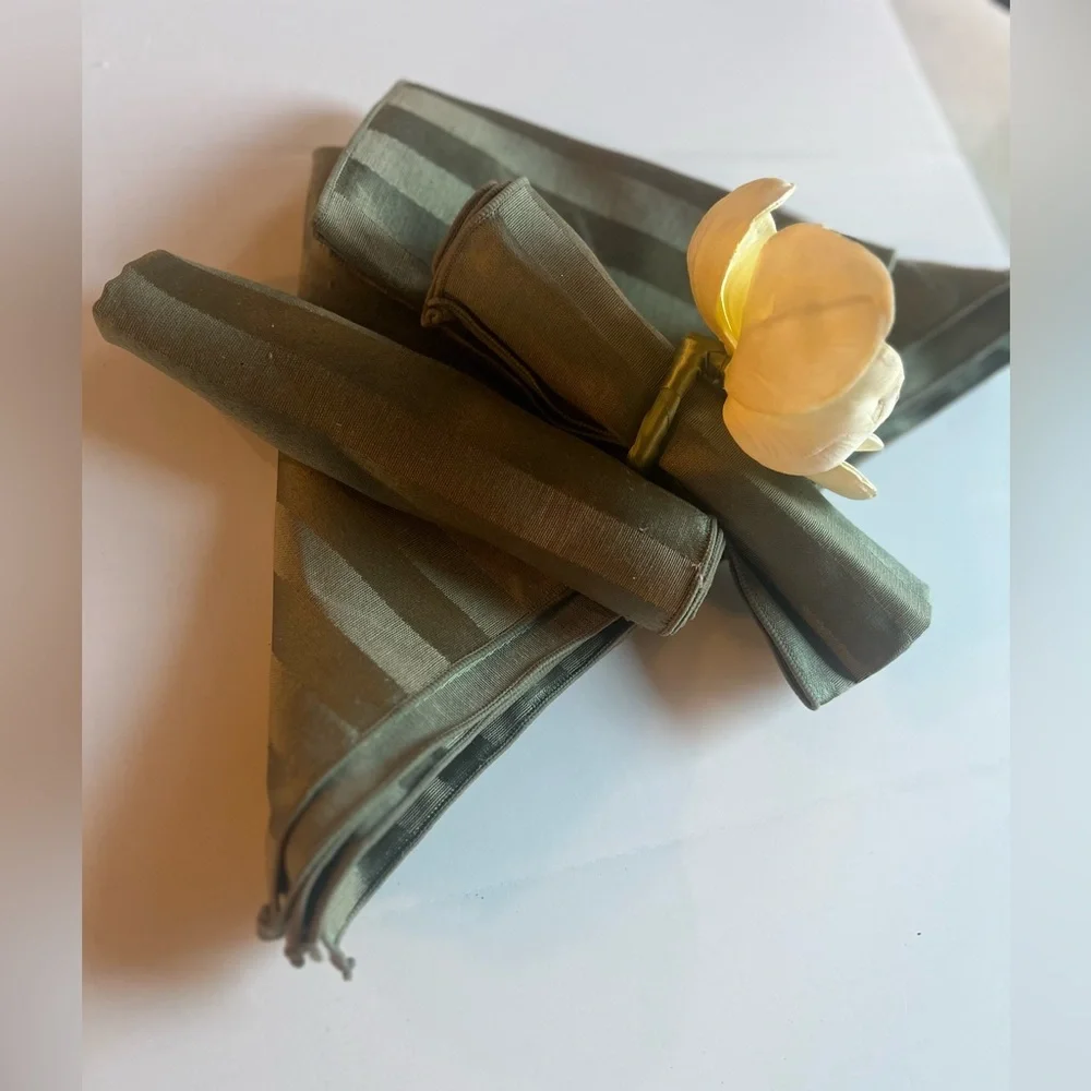 Vintage Sage Green Striped Cloth Napkins Set of 6 –Z Gallerie – Table Setting